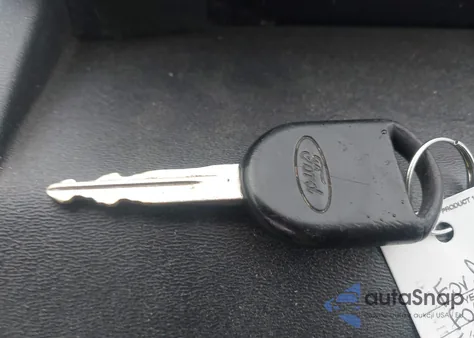 2010 Ford Focus Se z USA, uszkodzony, nr VIN 1FAHP3FN3AW108524